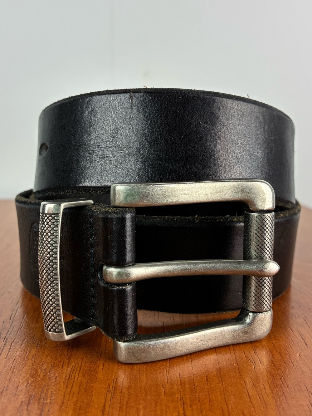 Fossil men’s black leather casual belt silver buckle size 34